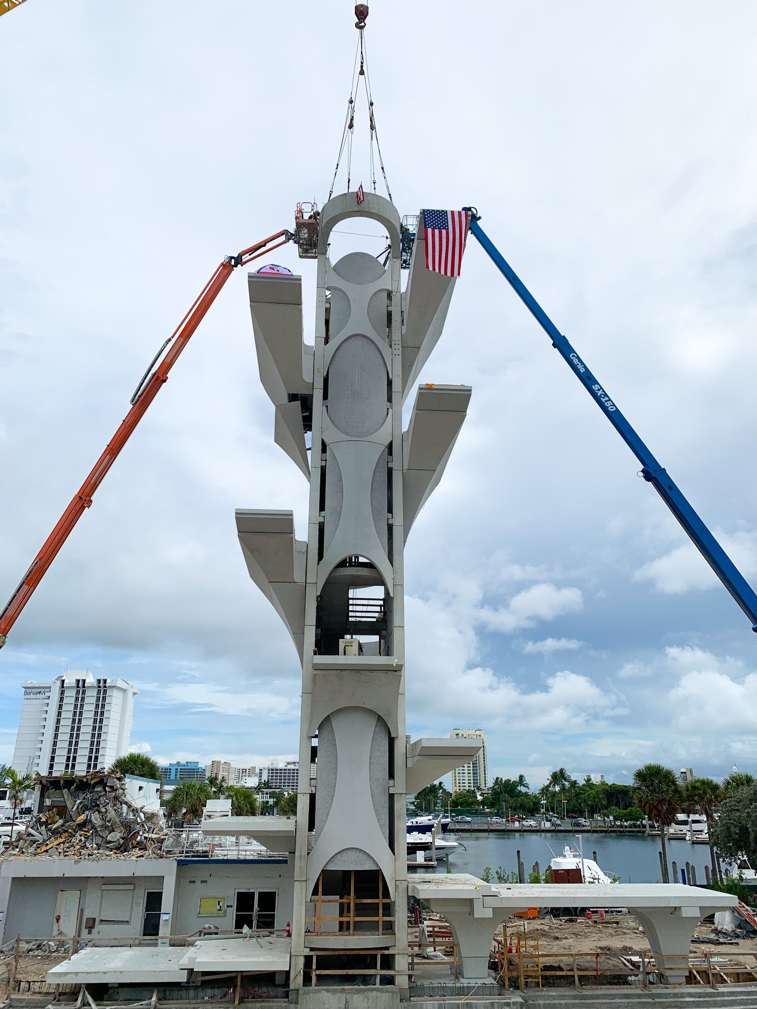 Hensel Phelps Tops Off Tallest Dive Tower in Western Hemisphere