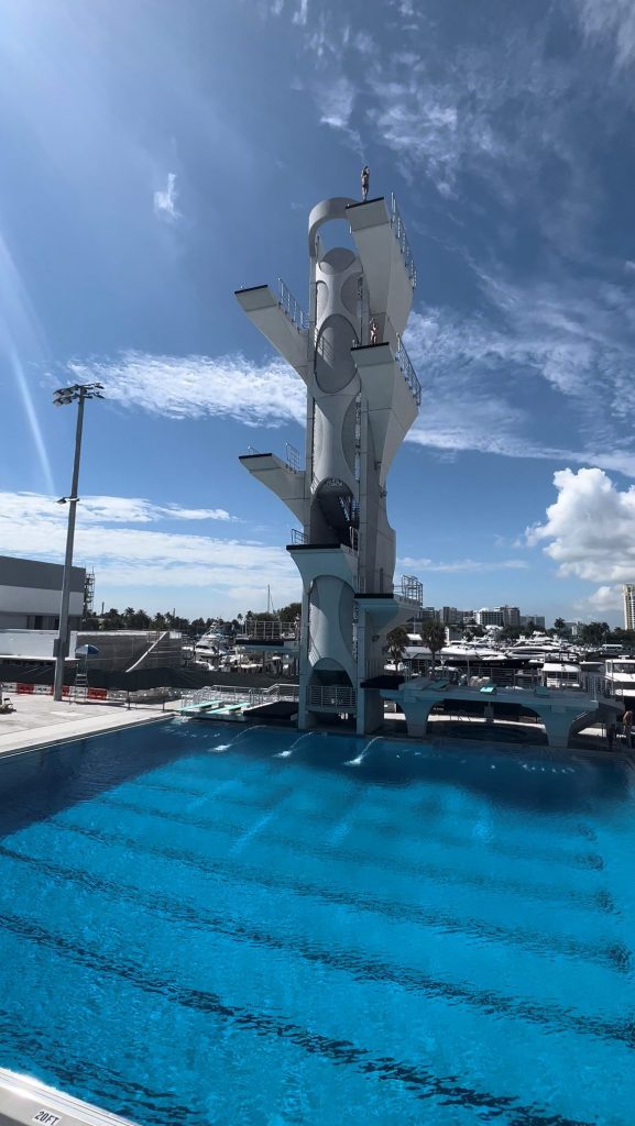Fort Lauderdale inaugura centro aquático com maior torre de mergulho do  Ocidente - AcheiUSA