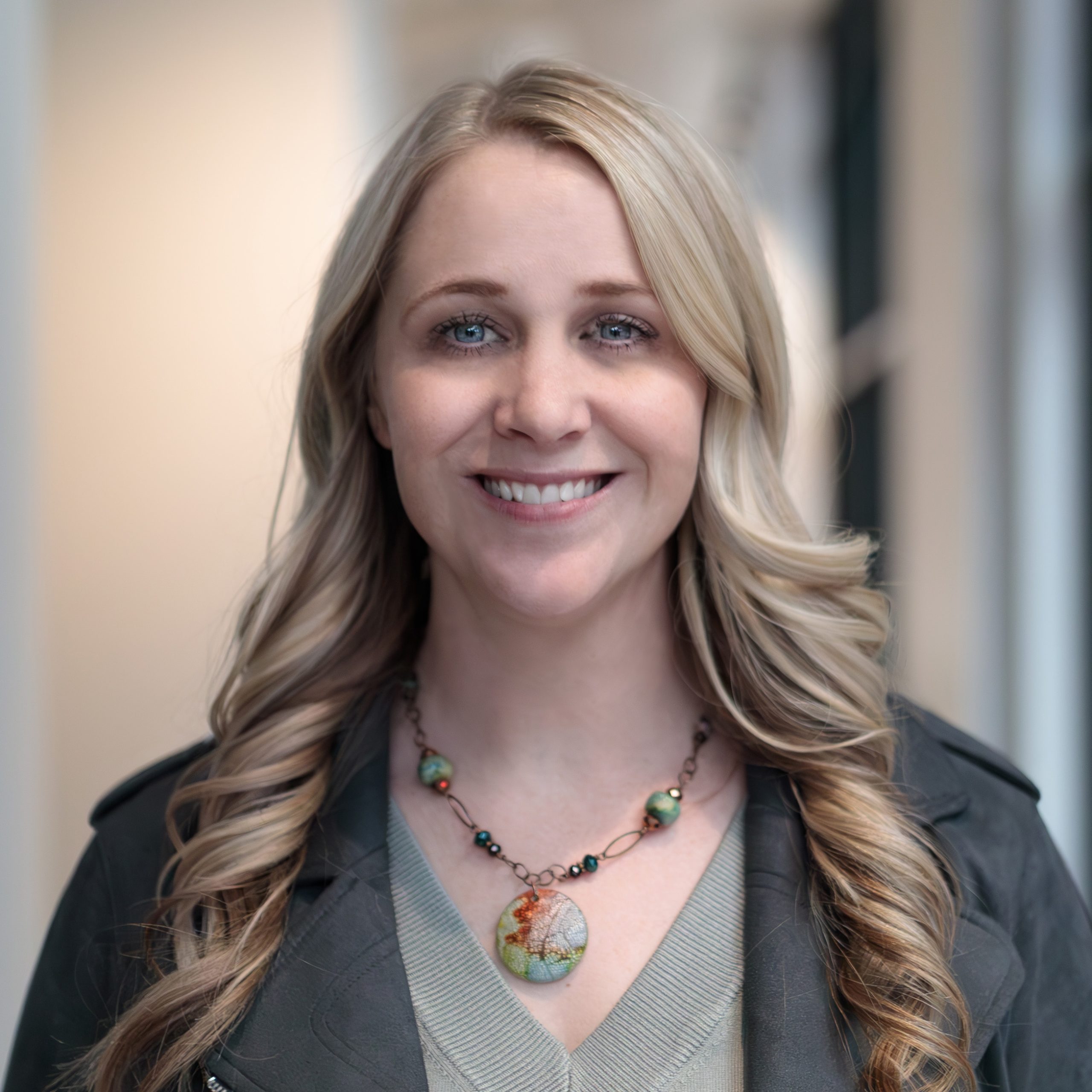 <h4 style="margin: 4px 0; font-weight: bold; color: #f2a900; text-transform: uppercase;">Rebecca Kelly</h4>
