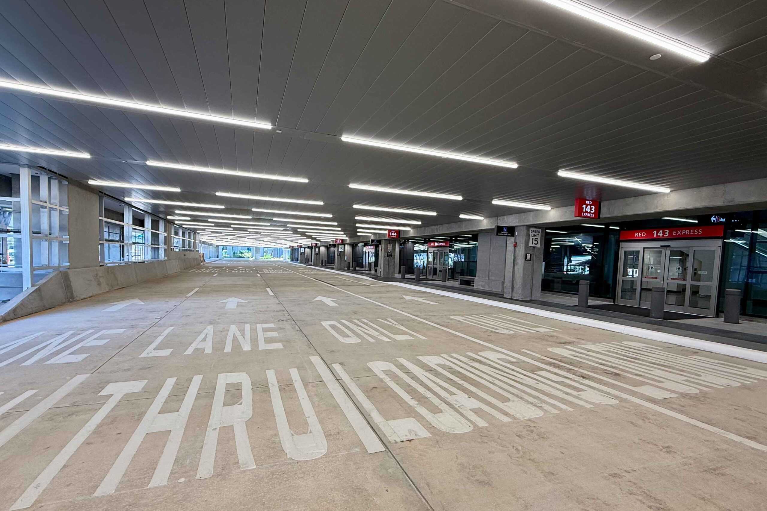 Drop off drive path from the Red Express Curbsides at Tampa International Airport