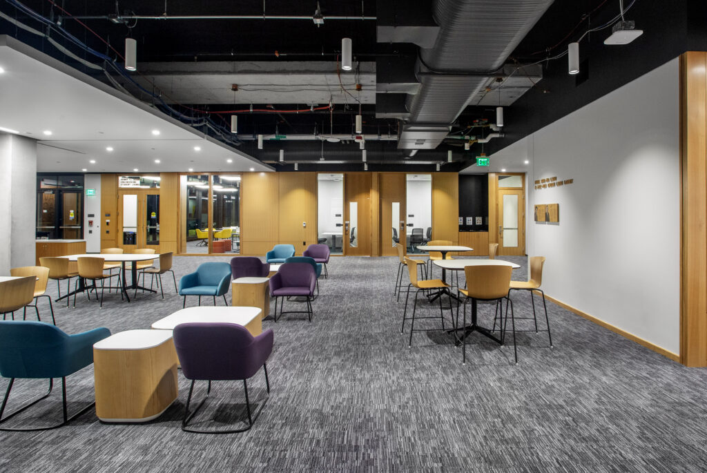 University of Washington Interdisciplinary Engineering Building study and lounge area