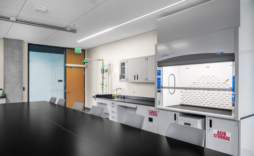 University of Washington Interdisciplinary Engineering Building Lab Space